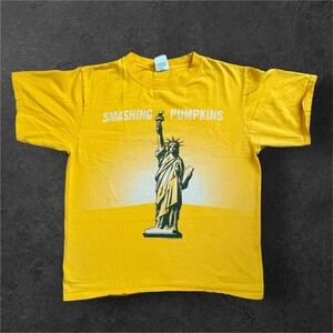 Anvil T Shirt Mens Medium Smashing Pumpkins Tour 2007 Statue of Liberty Yellow